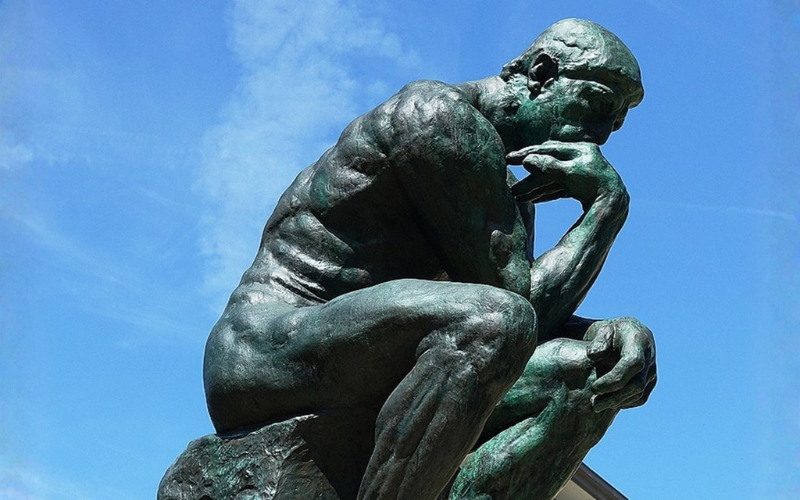 Phấn đấu trở thành nhà tư tưởng của chính mình