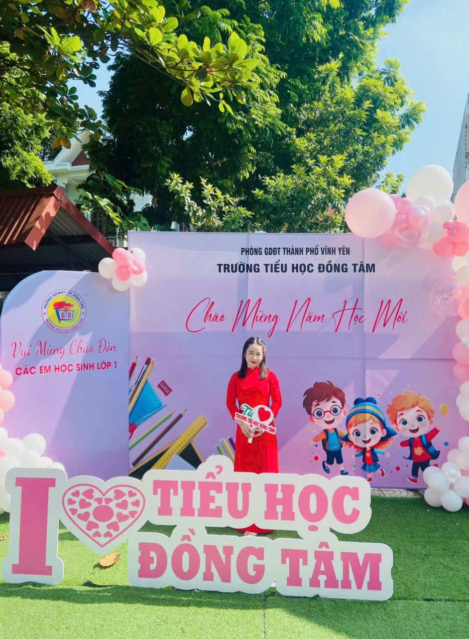 Cô giáo trẻ nhiều mộng mơ, đầy hoài bão và ước nguyện tươi đẹp