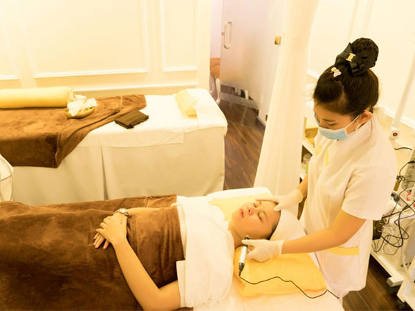 Học phí ngành chăm sóc sắc đẹp tại Việt Nam hiện nay