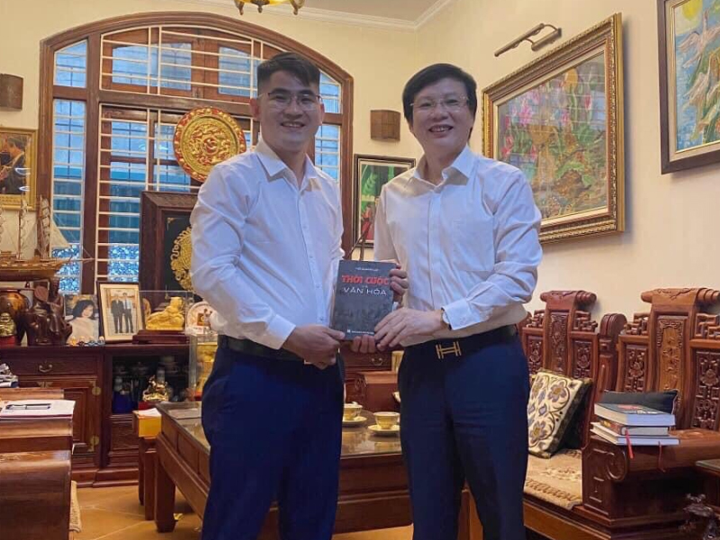 Anh 25